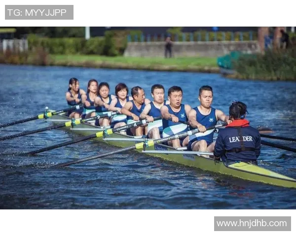 世界赛艇项目中同步配合技术指标及心理协调训练