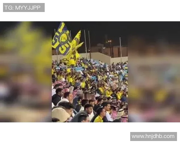 球迷为庆祝胜利免费发奶茶,街头排长龙 球迷为庆祝胜利免费发奶茶,街头排长龙